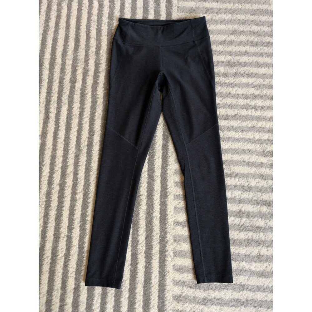 Outdoor Voices 7/8 Heather Black Leggings in a Size Small